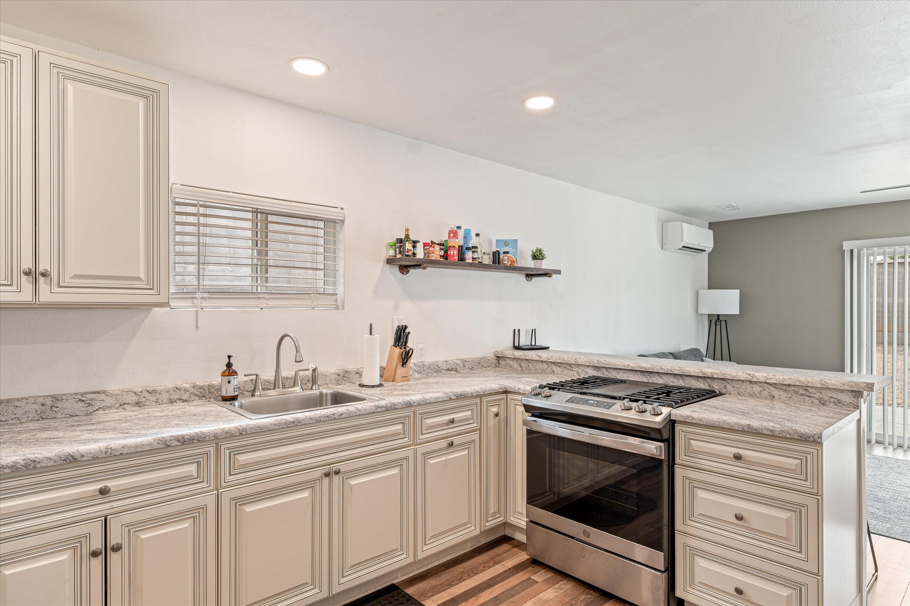 1649 West State Street Hurricane, UT 84737 - Photo 42 of 94 44 Unit B Kitchen
