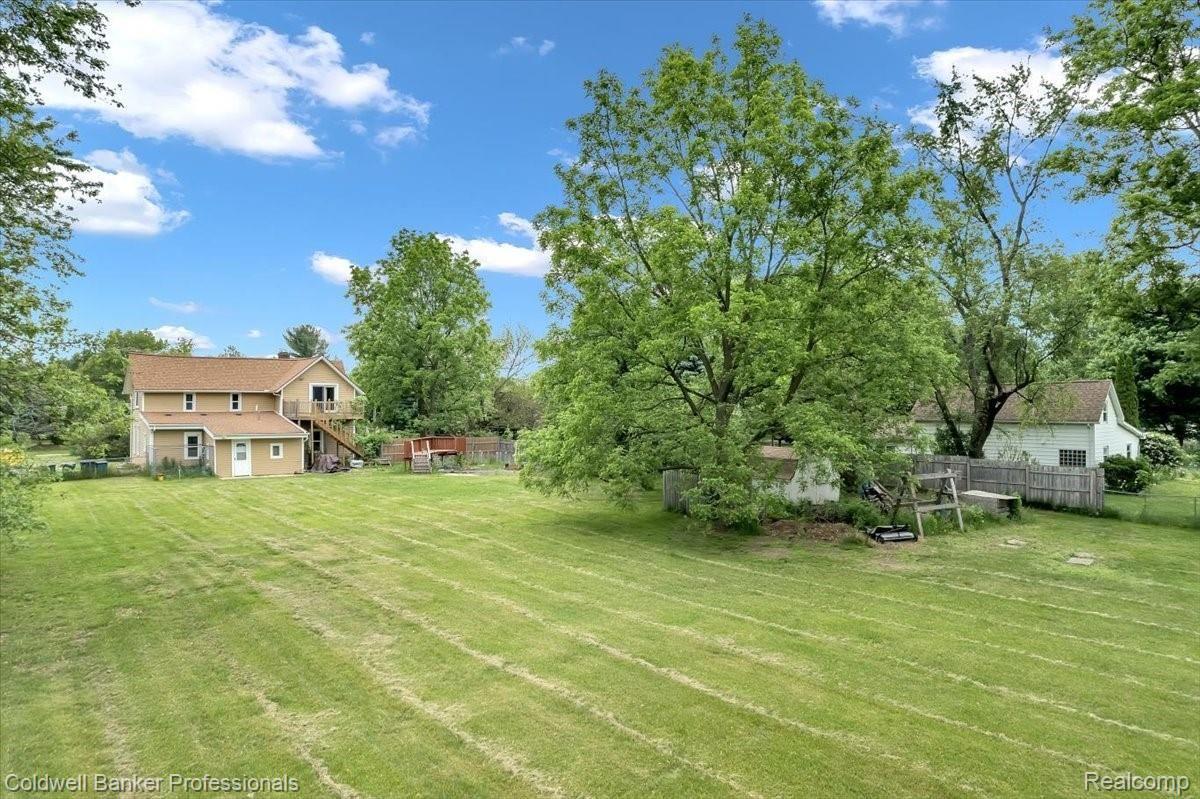 805 Hemingway Road Lake Orion, MI 48362 - Photo 30 of 37 05-DJI_0370.jpg