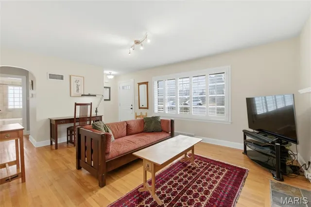 $245,000 | 917 Pettus Place, St. Charles, MO 63301