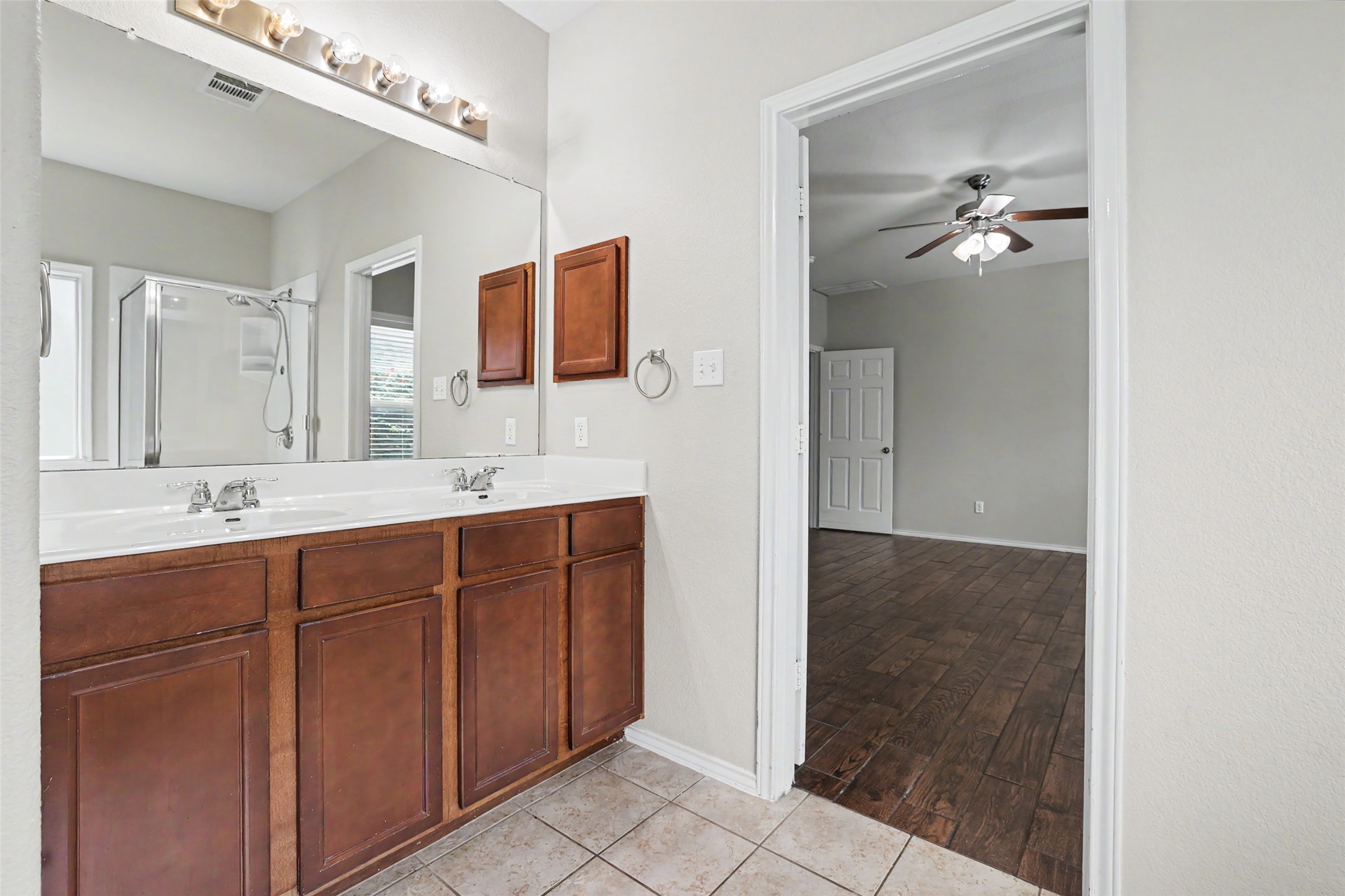 400 Falcon Lane Leander, TX 78641 - Photo 19 of 35
