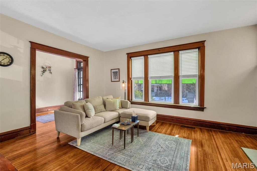 5041 Rosa Avenue St. Louis, MO 63109 - Photo 11 of 44