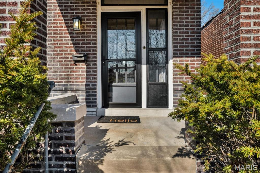 5041 Rosa Avenue St. Louis, MO 63109 - Photo 3 of 44