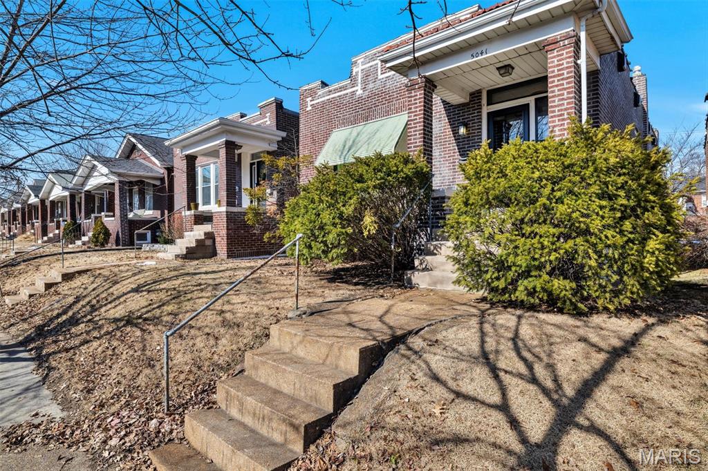 5041 Rosa Avenue St. Louis, MO 63109 - Photo 4 of 44