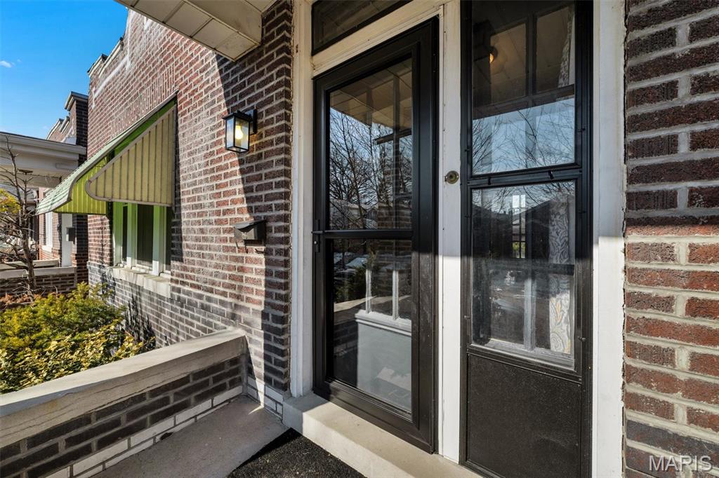 5041 Rosa Avenue St. Louis, MO 63109 - Photo 6 of 44