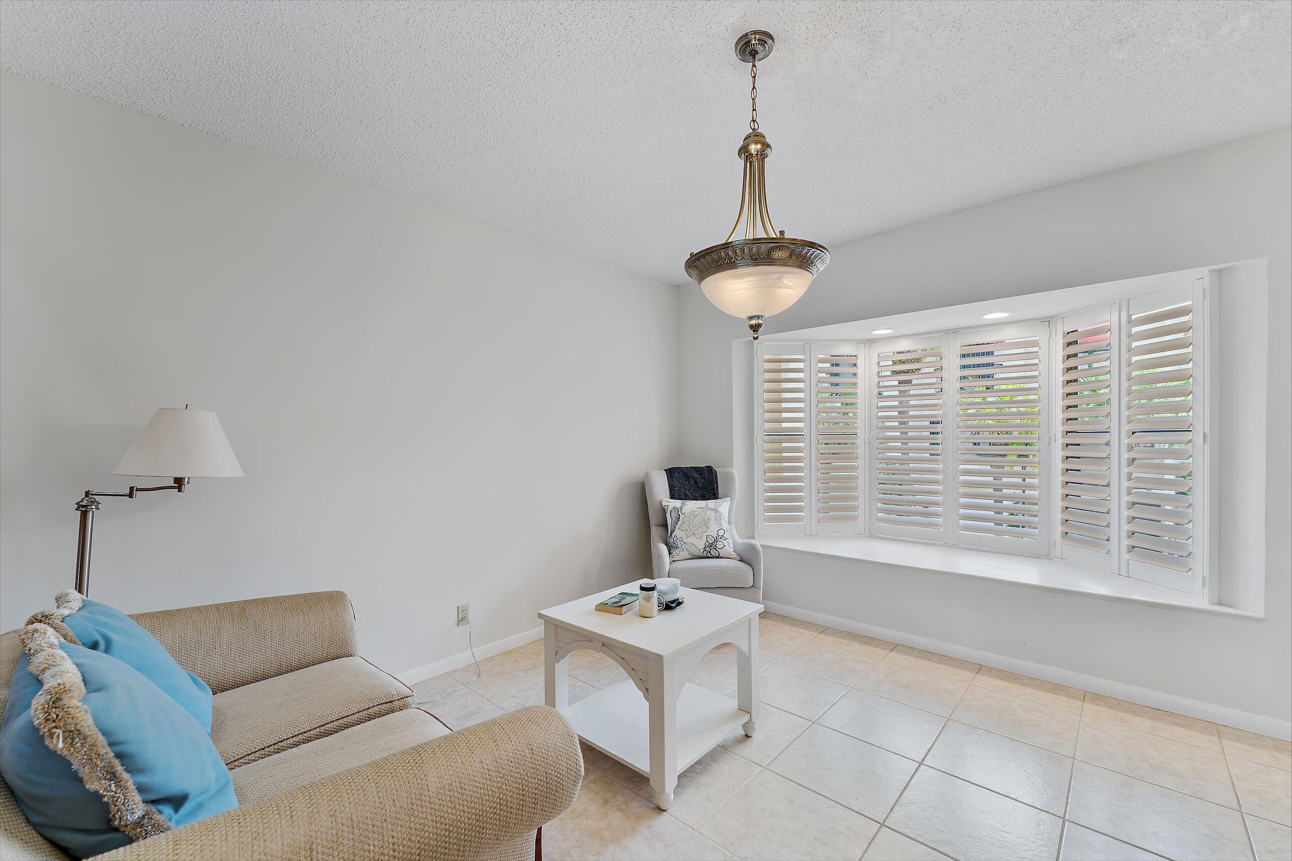 170 Celestial Way, Unit 33 Juno Beach, FL 33408 - Photo 15 of 51 offkitchen