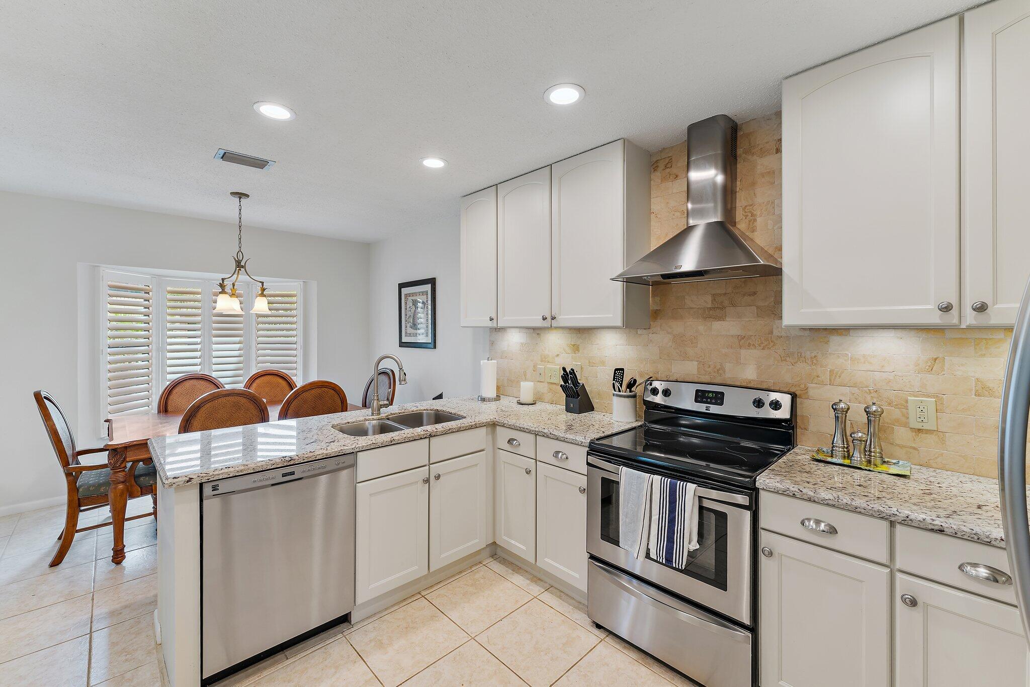 170 Celestial Way, Unit 33 Juno Beach, FL 33408 - Photo 20 of 51 014-170CelestialWay33-JunoBeach-FL-SMALL