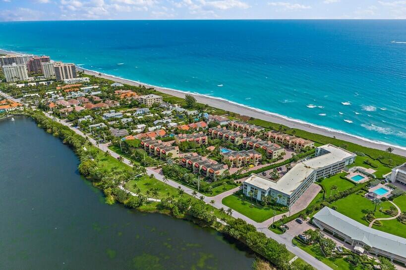 170 Celestial Way, Unit 33 Juno Beach, FL 33408 - Photo 4 of 51 010-170CelestialWay-JunoBeach-FL-SMALL