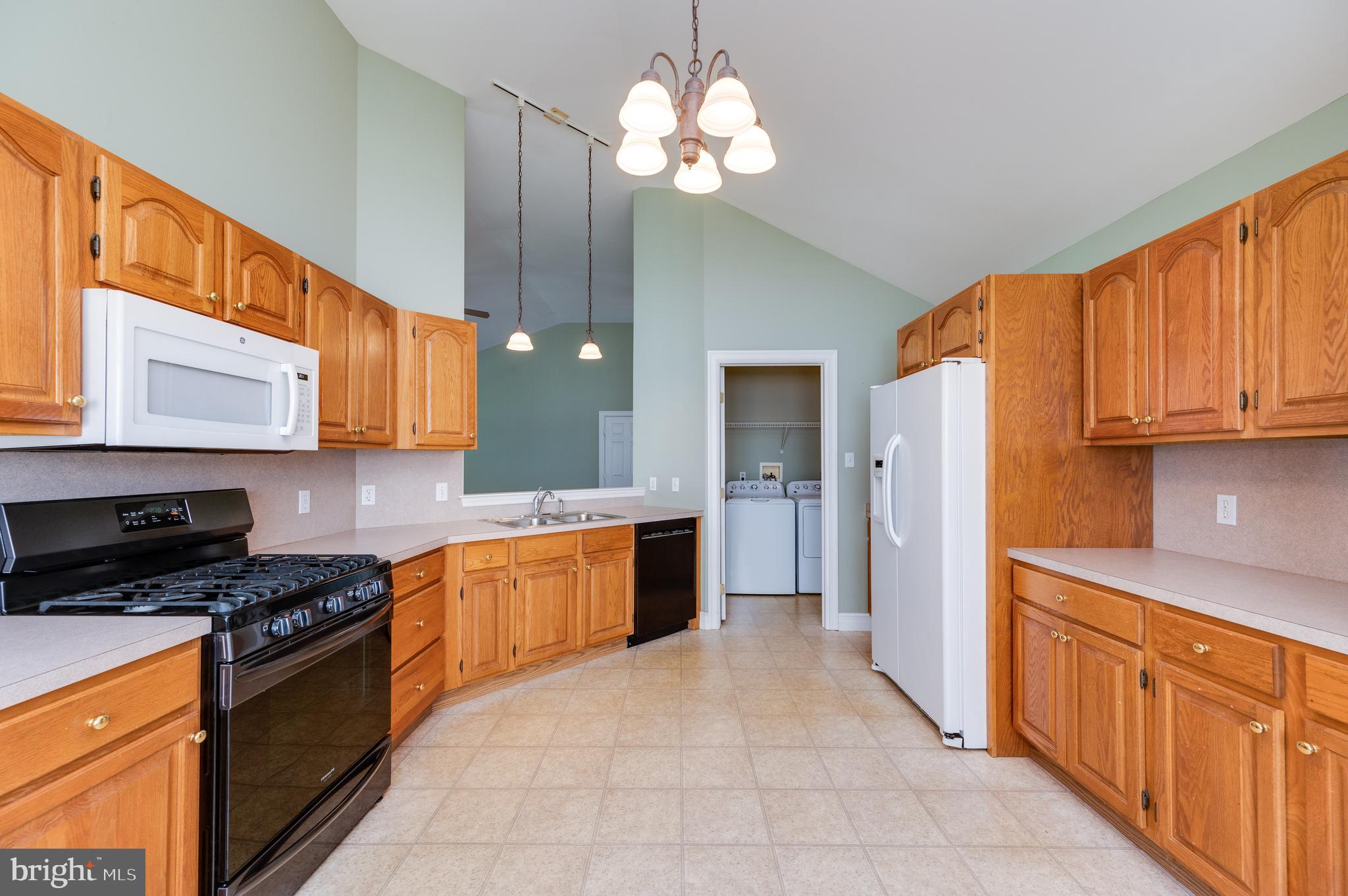 111 Fairway Drive Reading, PA 19606 - Photo 17 of 44