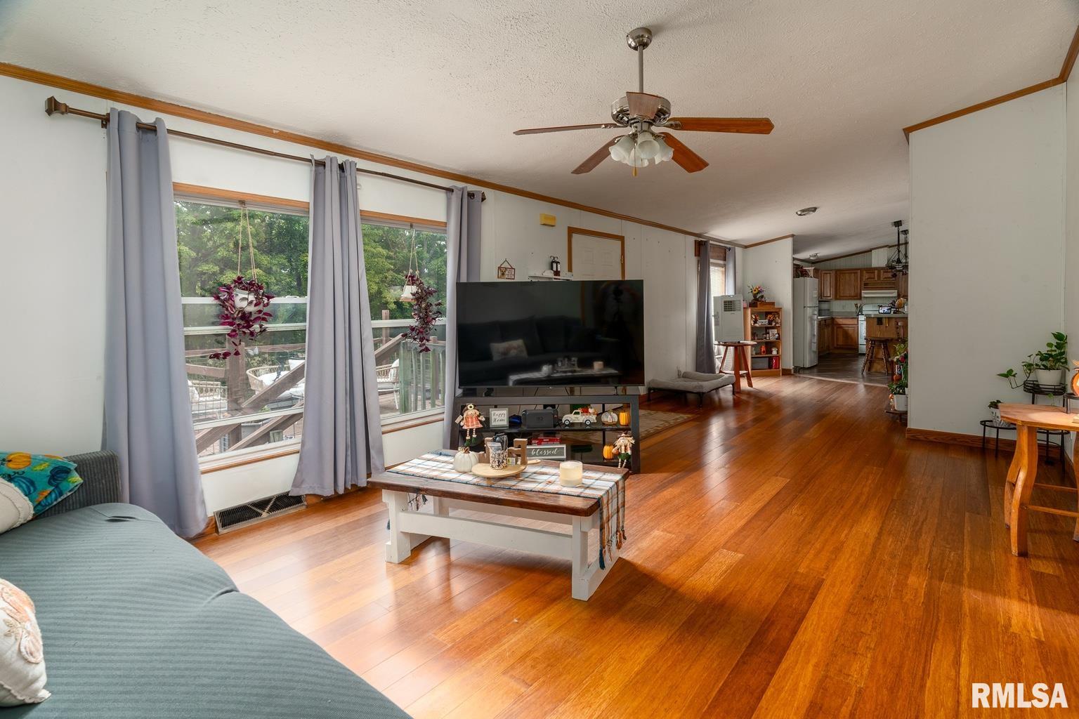 18879 Streetcar Road Pittsburg, IL 62974 - Photo 5 of 17 Gallery Image 5