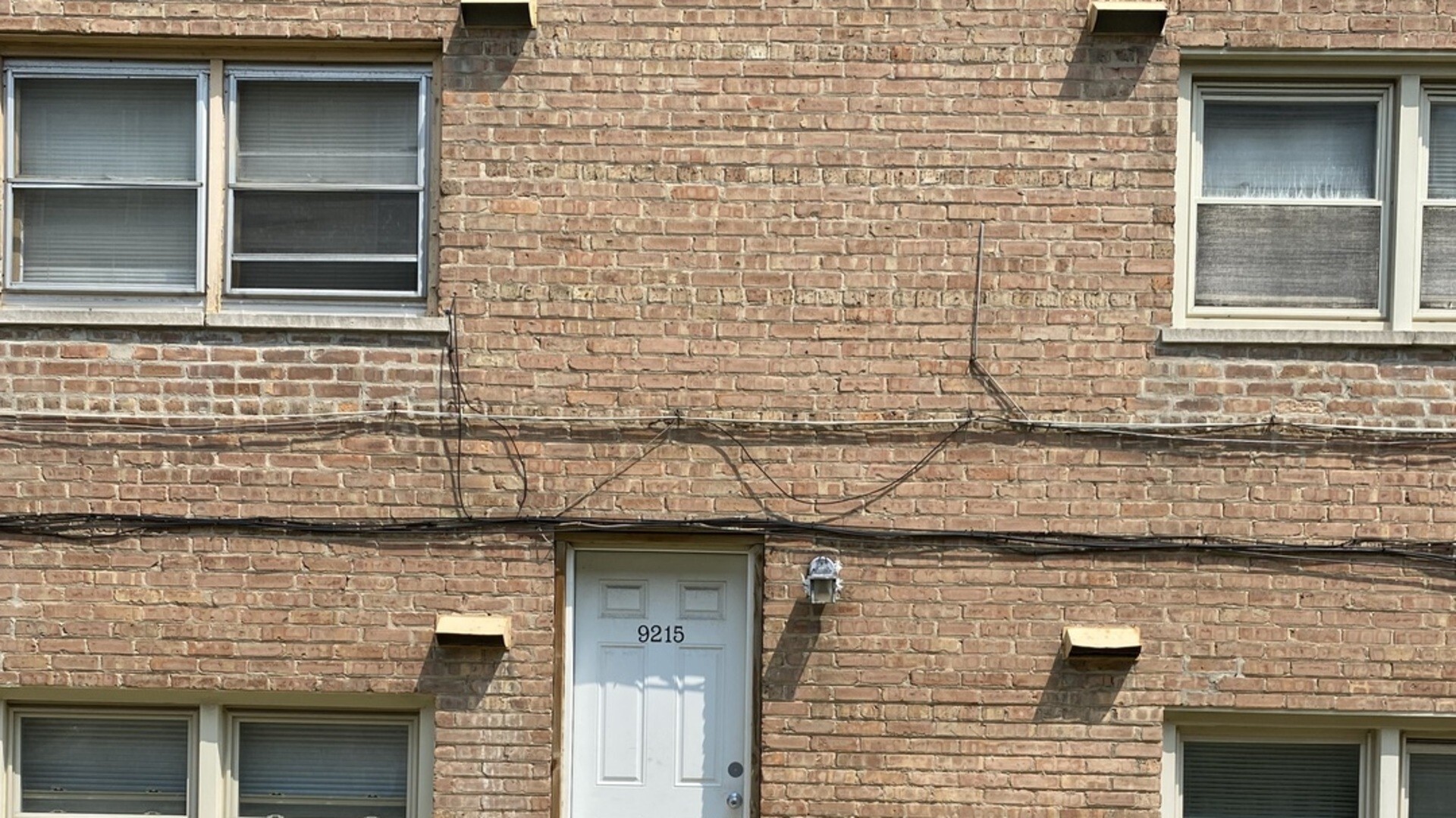 9215 South Cottage Grove Avenue, Unit 2W Chicago, IL 60619 - Photo 2 of 3