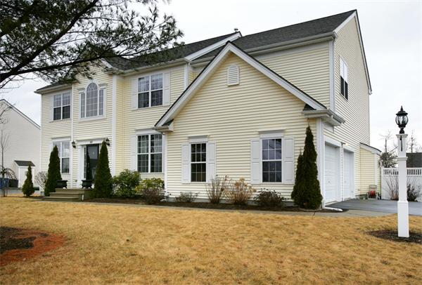 532 Raymond Road Plymouth, MA 02360 - Photo 1 of 11 Gallery Image 1