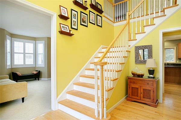 532 Raymond Road Plymouth, MA 02360 - Photo 4 of 11 Gallery Image 4