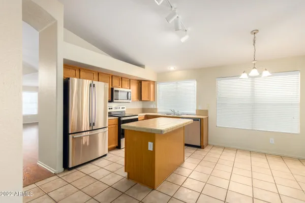 $1,975 | 12531 West Edgemont Avenue, Avondale, AZ 85392