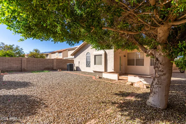 $1,975 | 12531 West Edgemont Avenue, Avondale, AZ 85392