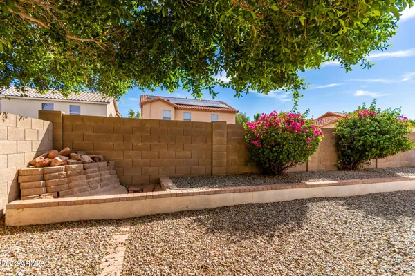 $1,975 | 12531 West Edgemont Avenue, Avondale, AZ 85392