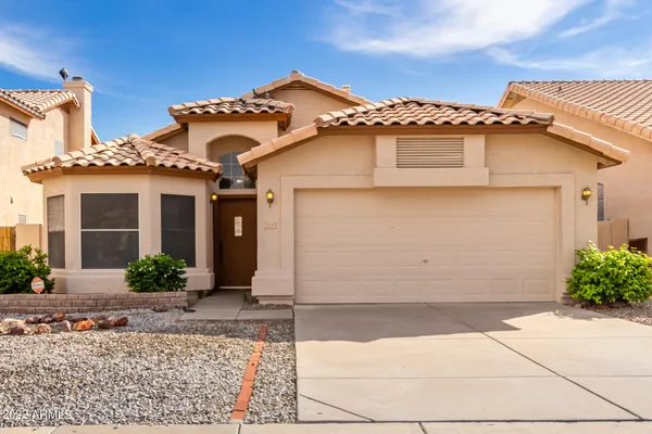 $1,975 | 12531 West Edgemont Avenue, Avondale, AZ 85392