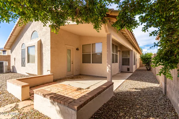 $1,975 | 12531 West Edgemont Avenue, Avondale, AZ 85392