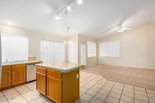$1,975 | 12531 West Edgemont Avenue, Avondale, AZ 85392