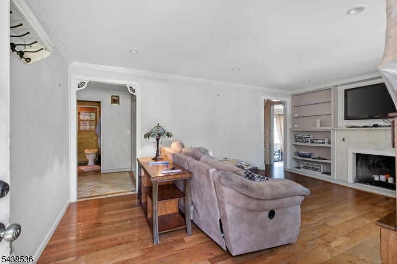 364 Acacia Road Scotch Plains, NJ 07076 - Photo 8 of 30
