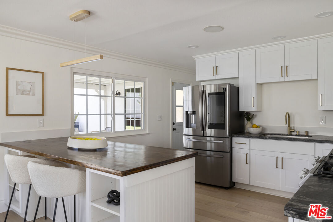 16429 Rinaldi Street Granada Hills, CA 91344 - Photo 12 of 47