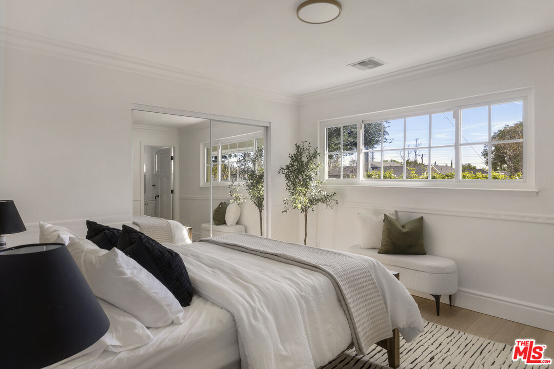 16429 Rinaldi Street Granada Hills, CA 91344 - Photo 25 of 47