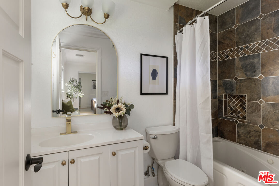 16429 Rinaldi Street Granada Hills, CA 91344 - Photo 26 of 47