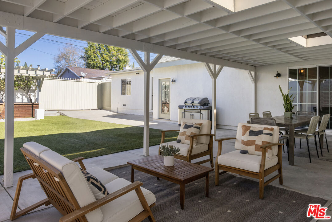 16429 Rinaldi Street Granada Hills, CA 91344 - Photo 36 of 47