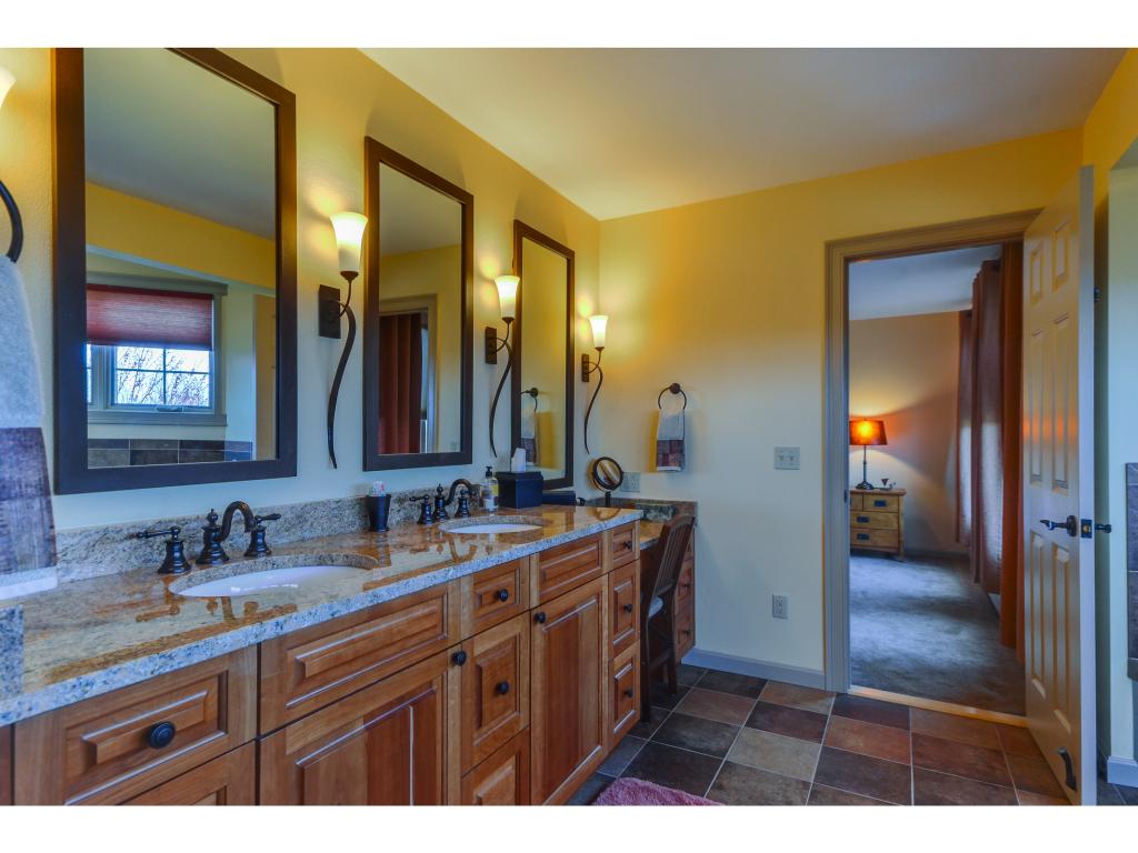 621 Golf Course Road, Unit 621 South Burlington, VT 05403 - Photo 18 of 34