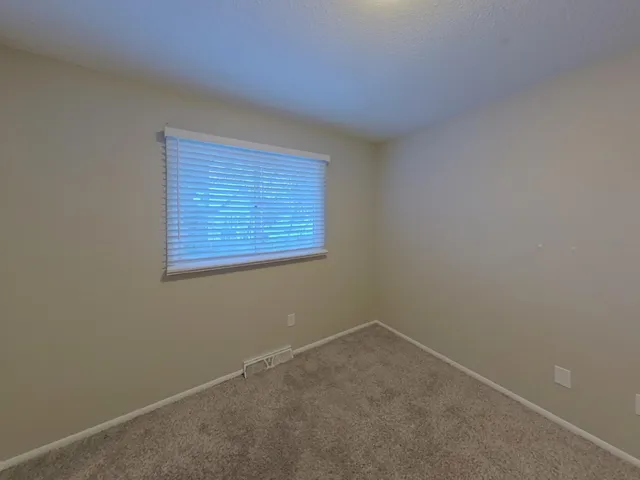 $2,799 | 13101 Thomas Avenue, Burnsville, MN 55337