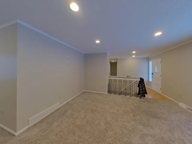 $2,799 | 13101 Thomas Avenue, Burnsville, MN 55337