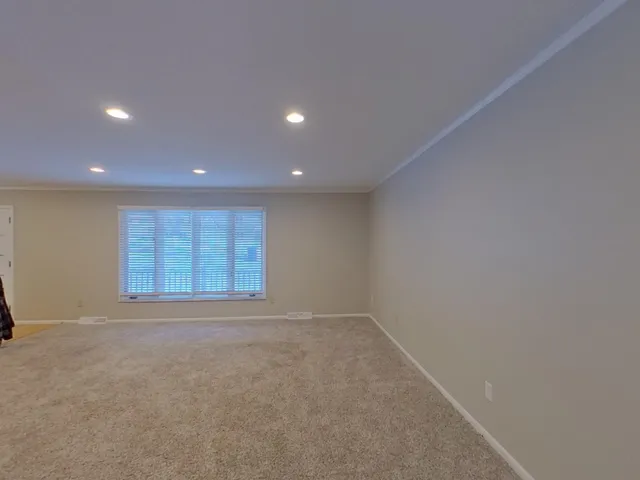 $2,799 | 13101 Thomas Avenue, Burnsville, MN 55337