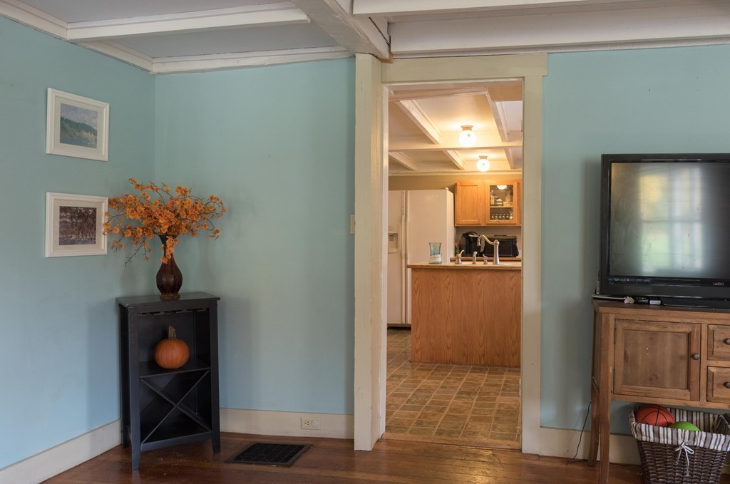 64 West Farms Road Northampton, MA 01062 - Photo 14 of 30