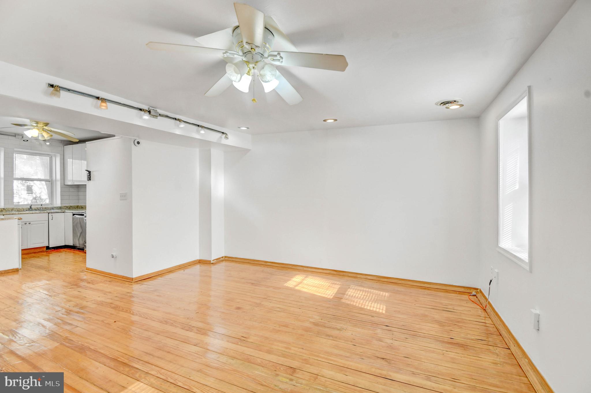 470 Ridge Street Northwest Washington, DC 20001 - Photo 11 of 25