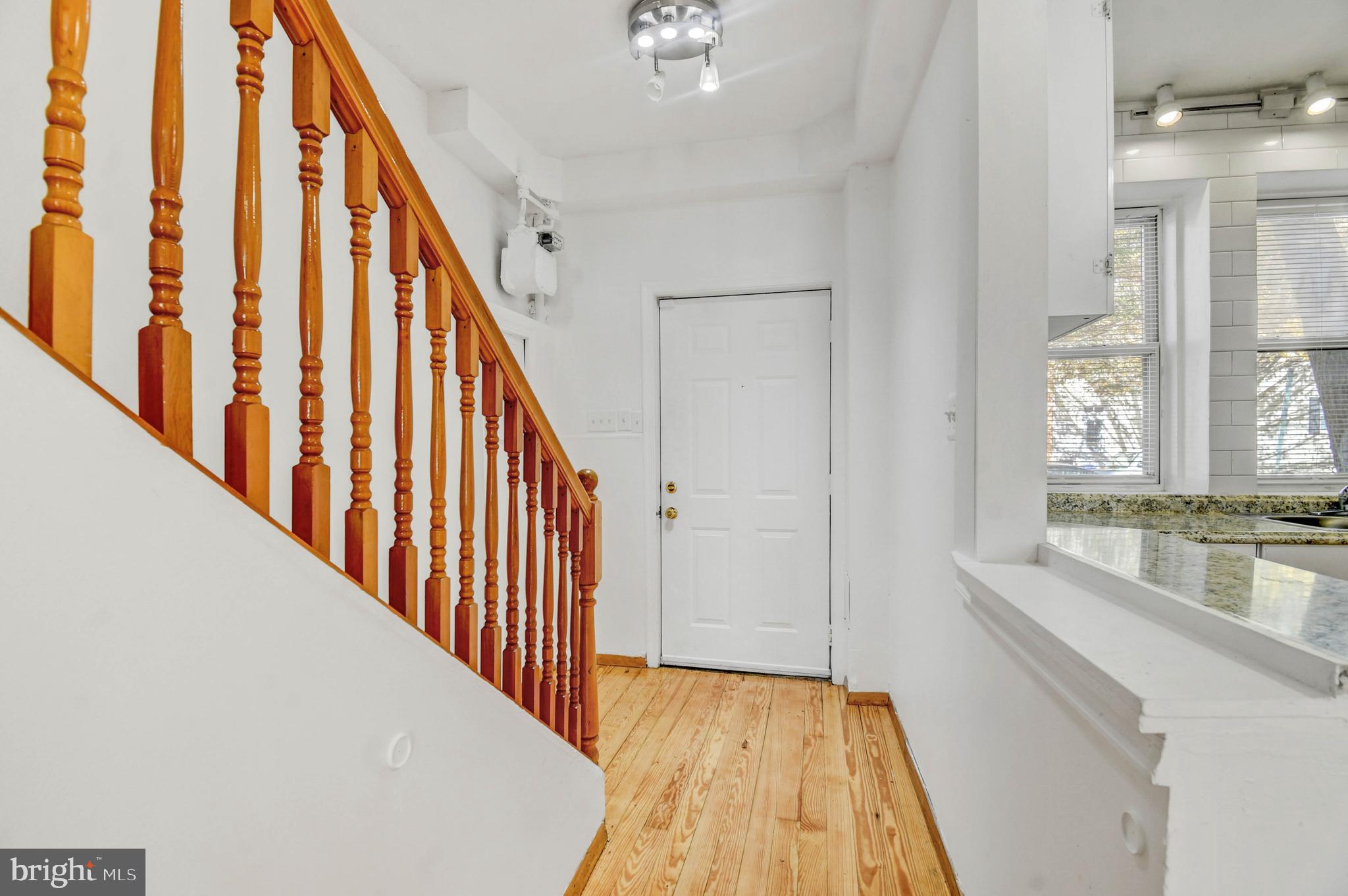 470 Ridge Street Northwest Washington, DC 20001 - Photo 6 of 25