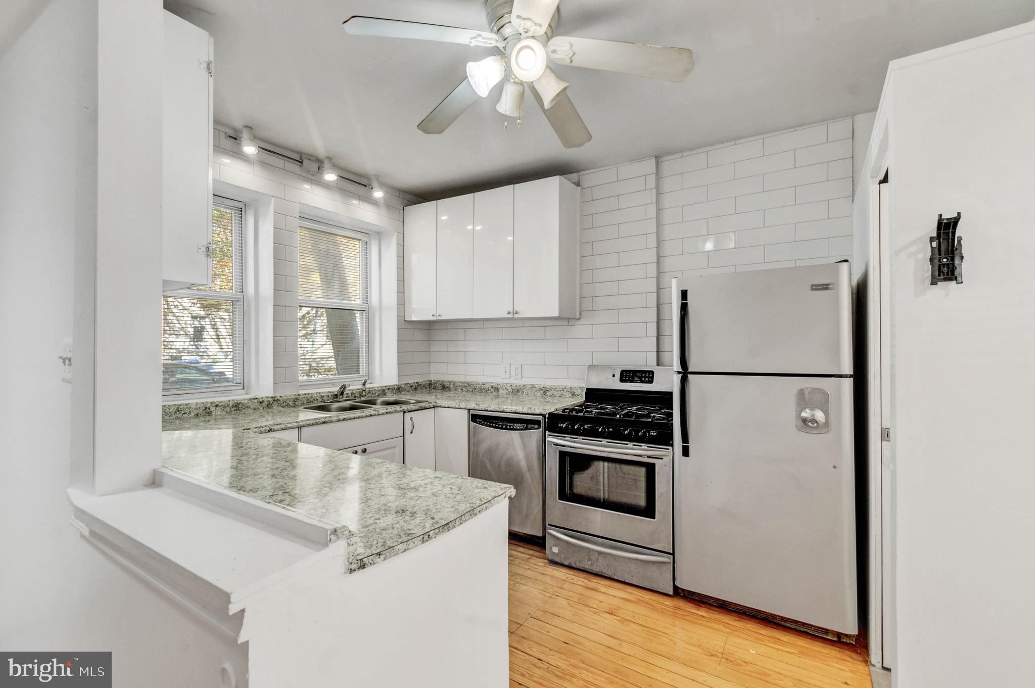 470 Ridge Street Northwest Washington, DC 20001 - Photo 8 of 25