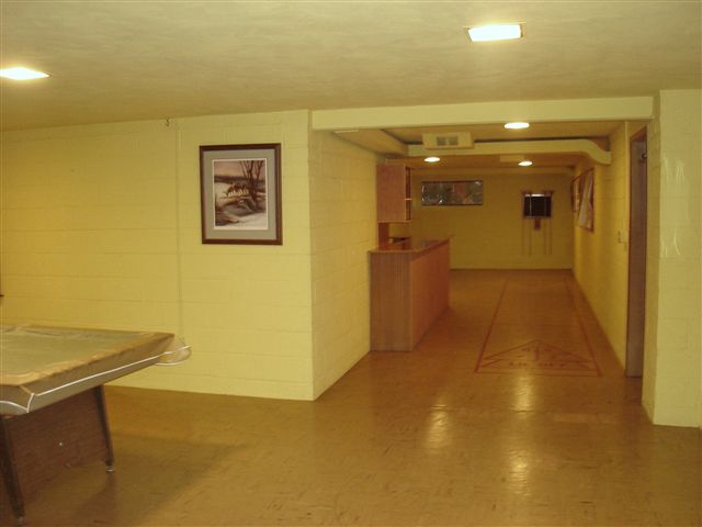 870 Bishop Road Grosse Pointe, MI 48230 - Photo 21 of 30 31065206-20.JPG