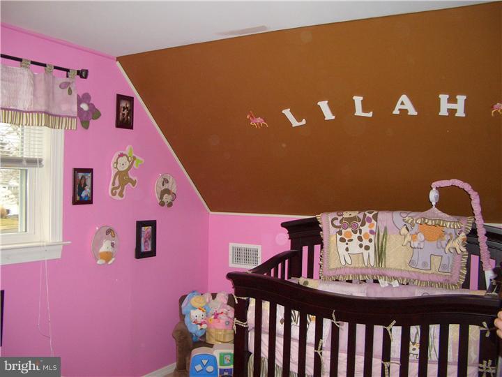 8 Quakeroak Road Levittown, PA 19057 - Photo 22 of 23 Bedroom 3