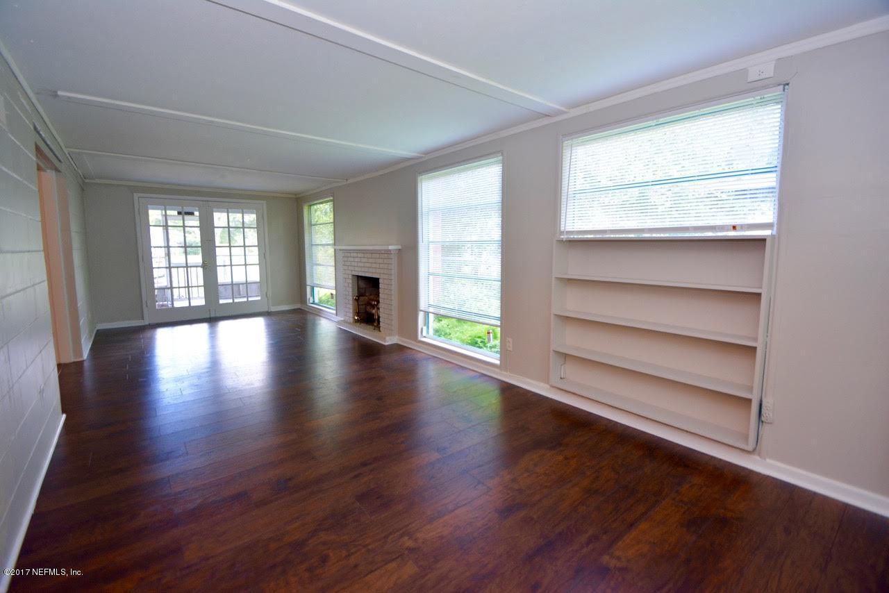 living room alt