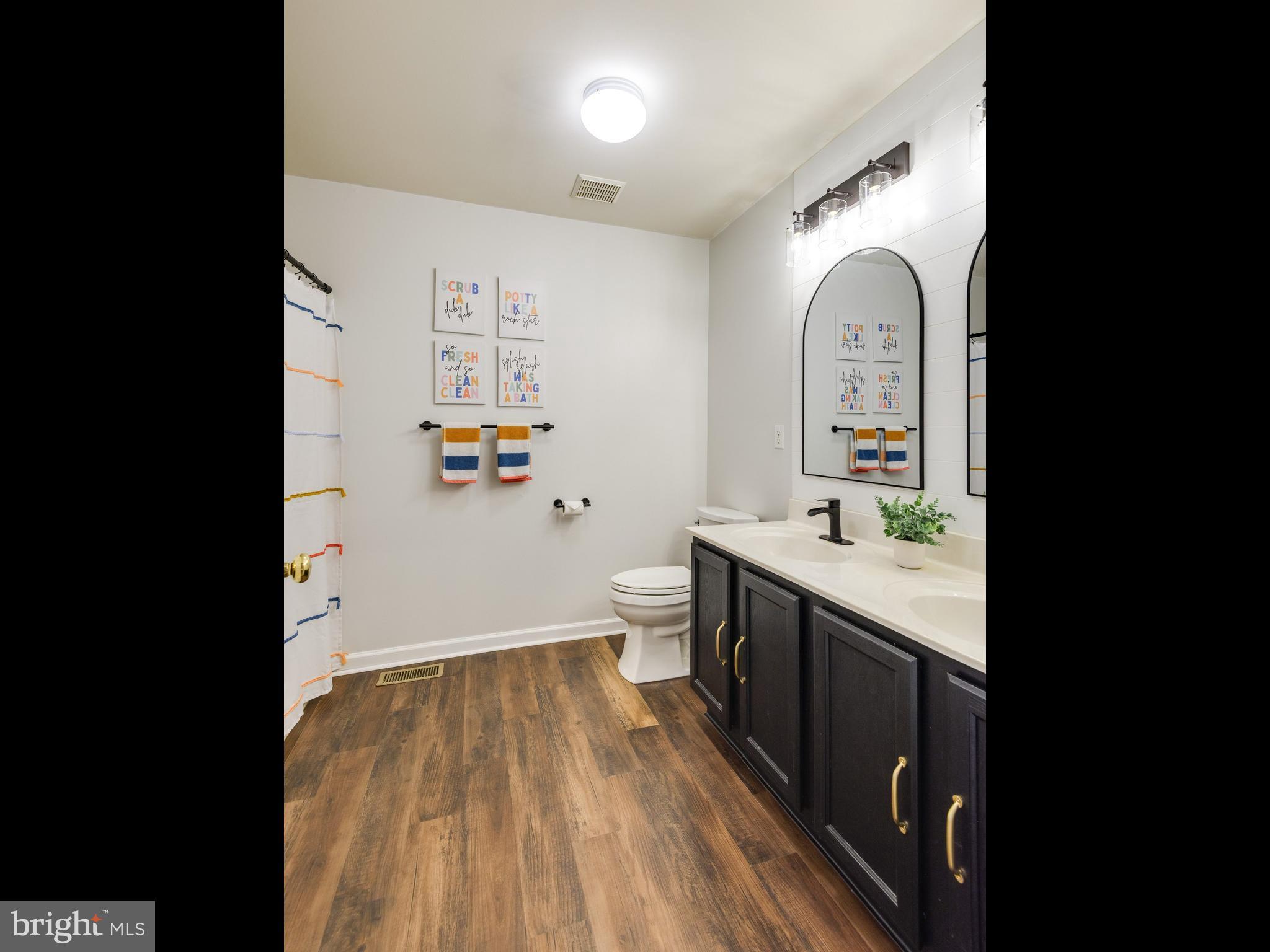 2720 Shelburne Road Downingtown, PA 19335 - Photo 26 of 37 Full Hallway Bathroom