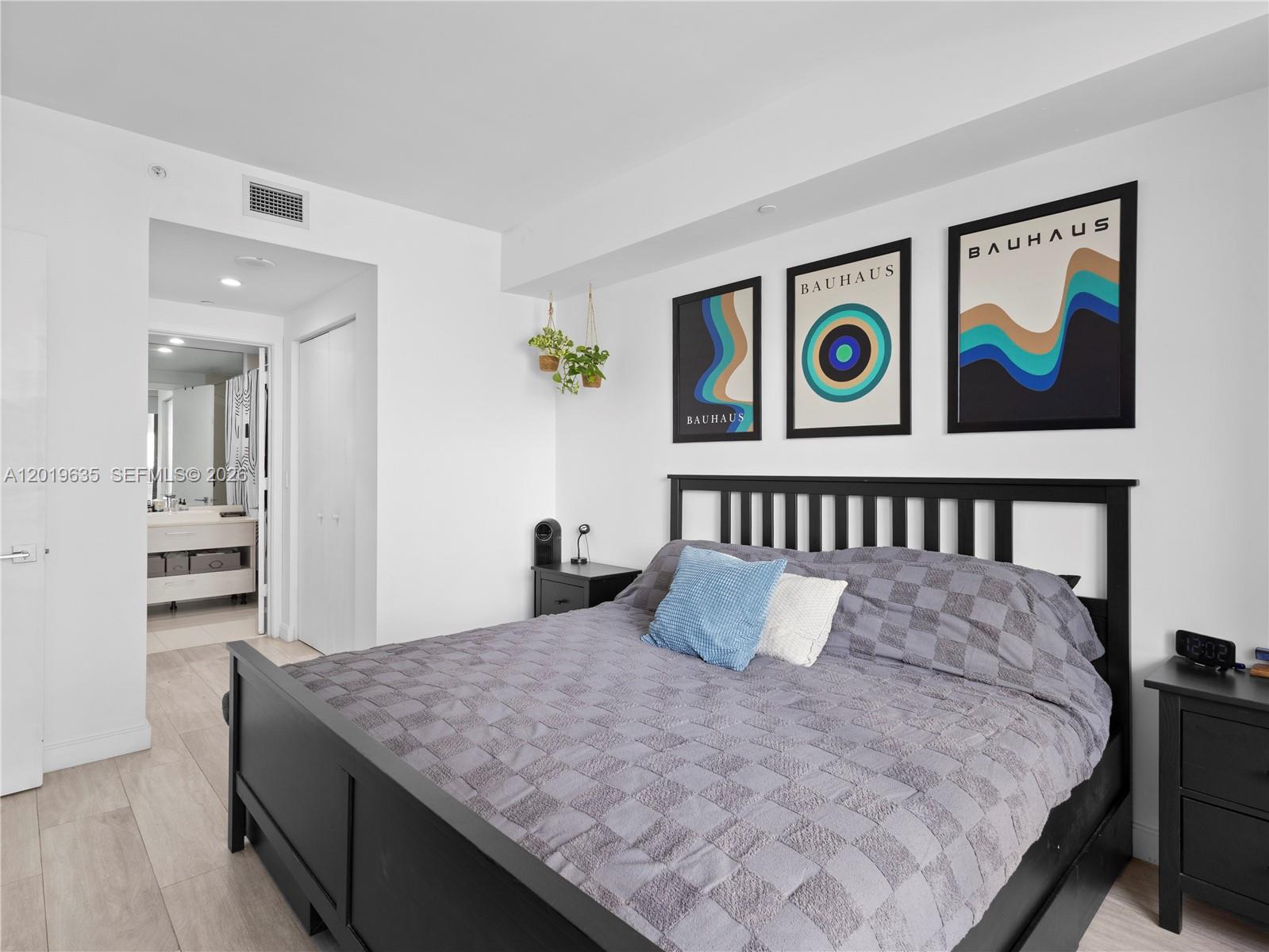 55 Southwest 9th Street, Unit 1810 Miami, FL 33130 - Photo 21 of 47