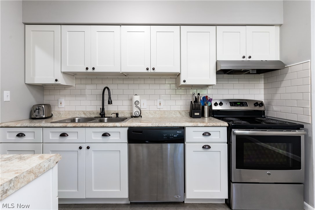 1416 North Road Warren, OH 44484 - Photo 3 of 14 Gallery Image 3