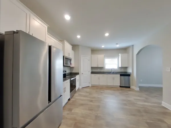 $1,869 | 1324 Black Oak Circle, Clarksville, TN 37042