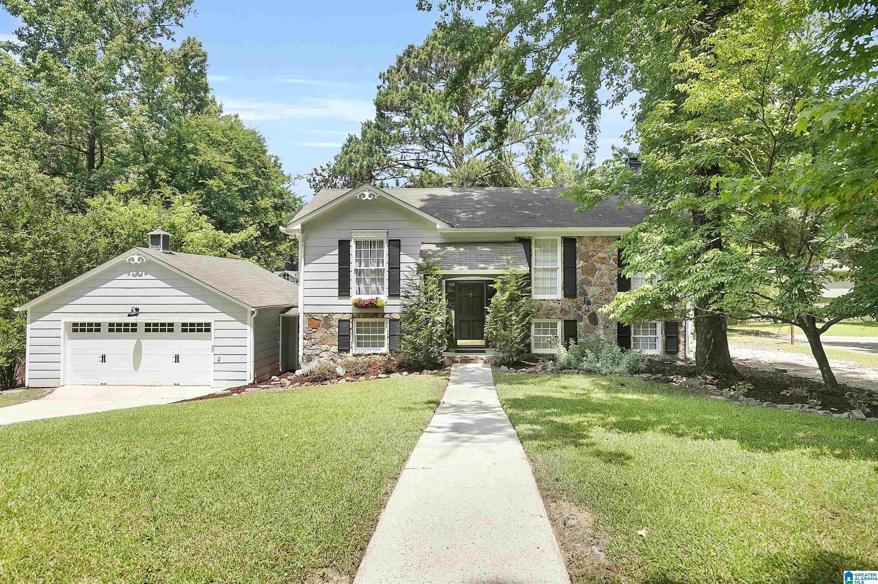 4718 Chablis Way Birmingham, AL 35244 - Photo 4 of 32