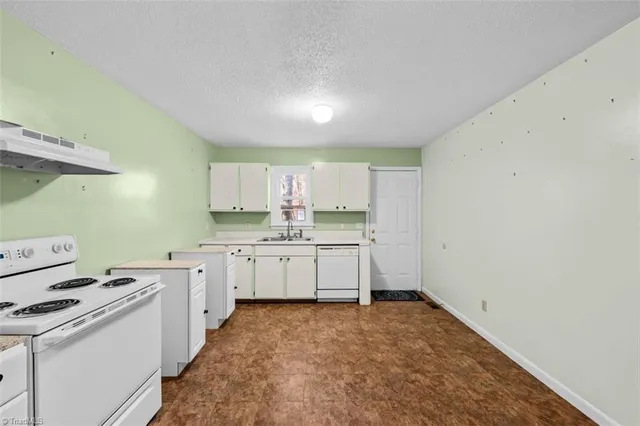 $200,000 | 4250 Timber Lea Lane, Ramseur, NC 27316