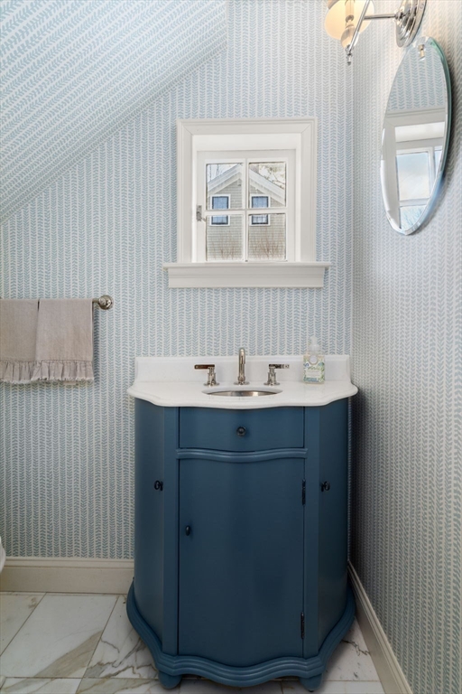 29 Abbott Road Wellesley, MA 02481 - Photo 13 of 32