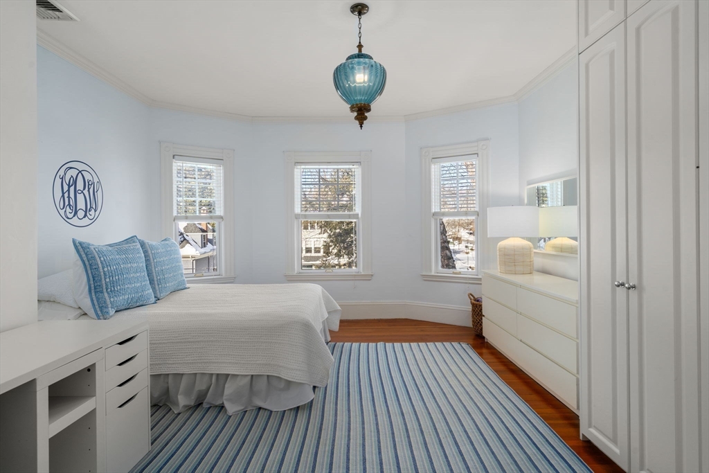 29 Abbott Road Wellesley, MA 02481 - Photo 17 of 32