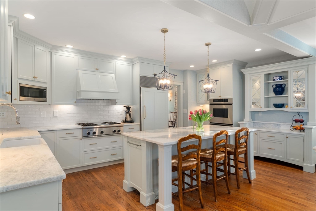 29 Abbott Road Wellesley, MA 02481 - Photo 6 of 32