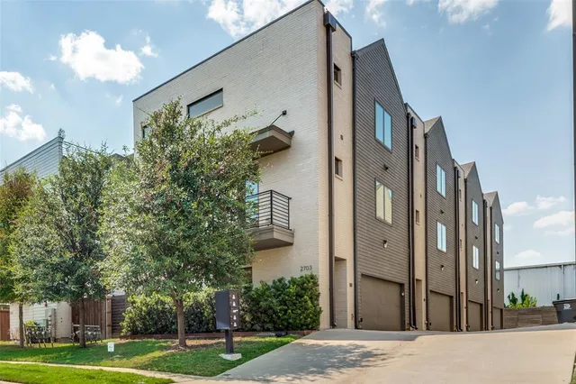 $3,450 | 2703 Kimsey Drive, Unit 101, Dallas, TX 75235