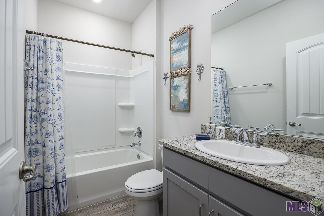 34858 Spring Trails Drive Walker, LA 70785 - Photo 16 of 27 Guest Bathroom 1
