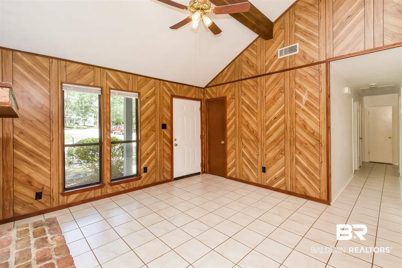 1379 Barker Drive East Mobile, AL 36608 - Photo 4 of 23